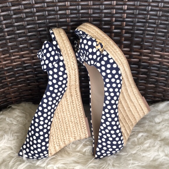 Tory Burch
Navy Blue White Polka Dot New Espadrilles Wedges Heels Sandals - Picture 4 of 16